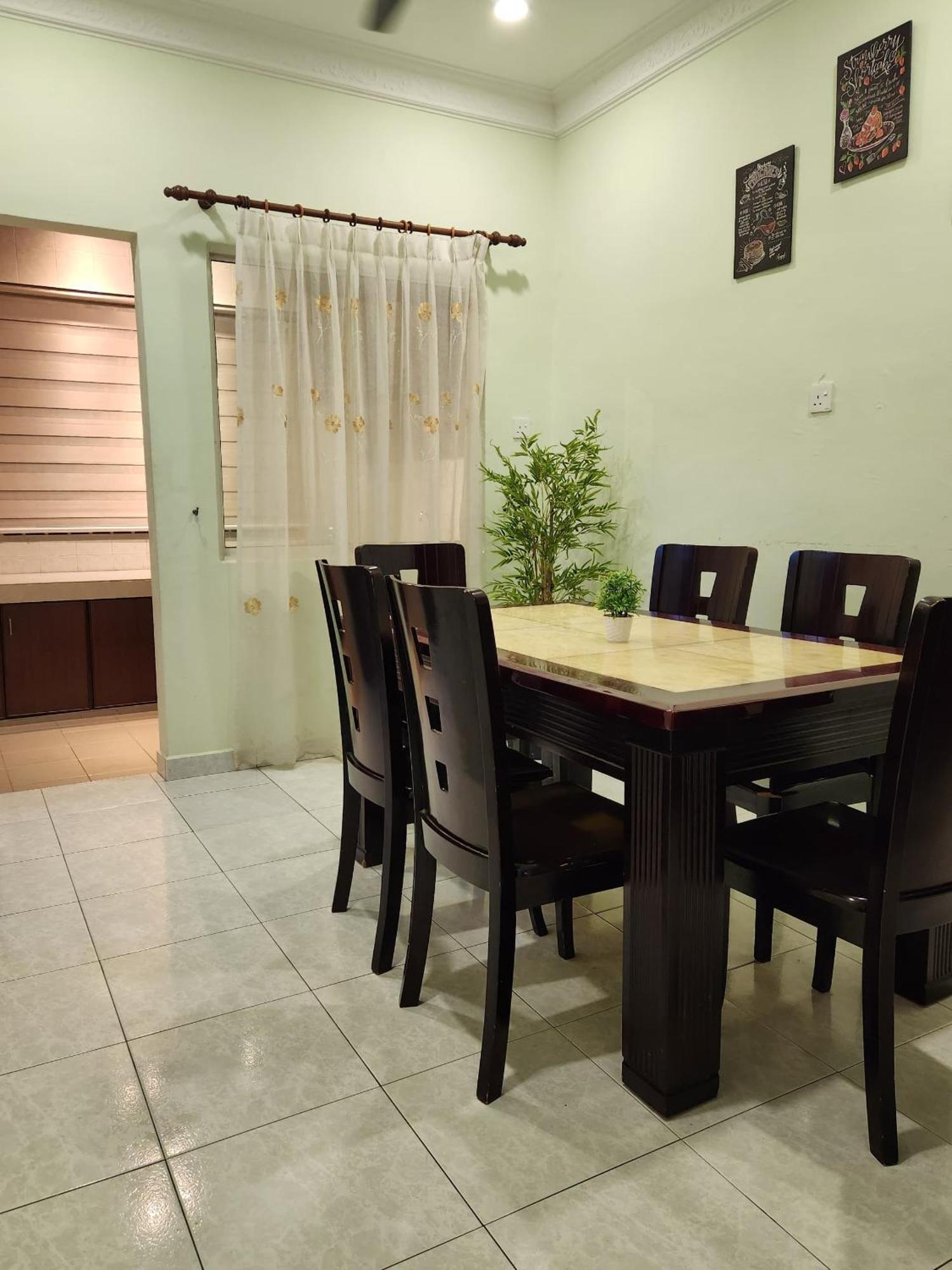 Galaxy Guest Home By Ipoh Maju Stay Exterior photo
