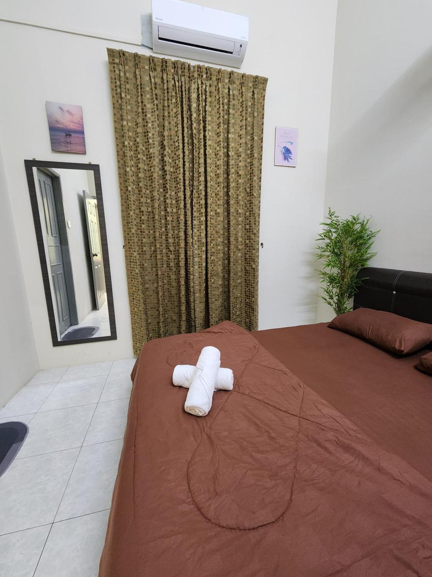 Galaxy Guest Home By Ipoh Maju Stay Exterior photo